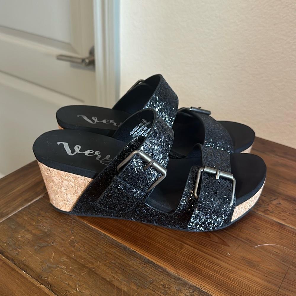 VERY G Wedges